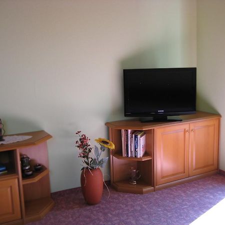 Ferienwohnung "Lindenblick" Gablenz Habitación foto